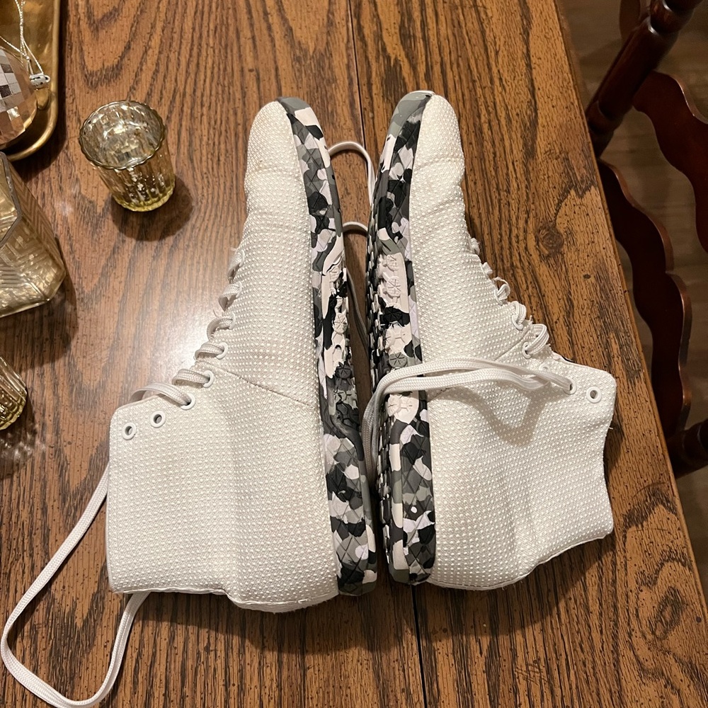 NoBull Hightop Trainers, used condition